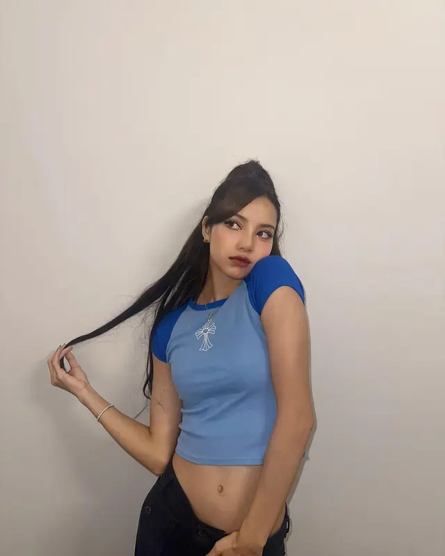 리사 — 블루 베이비 티