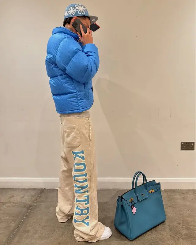 센트럴 씨 — 블루 모티프 푸퍼